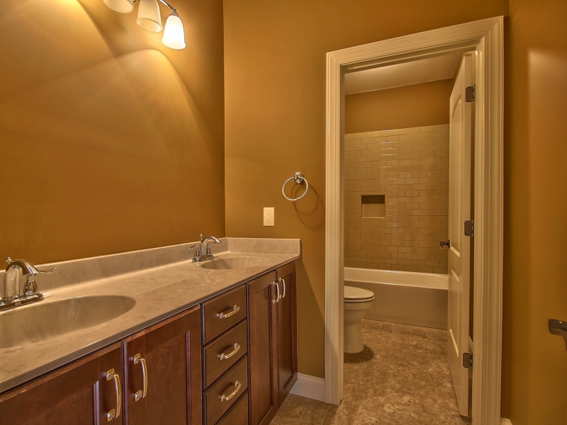 Image Lot 13 Tuscan Hills